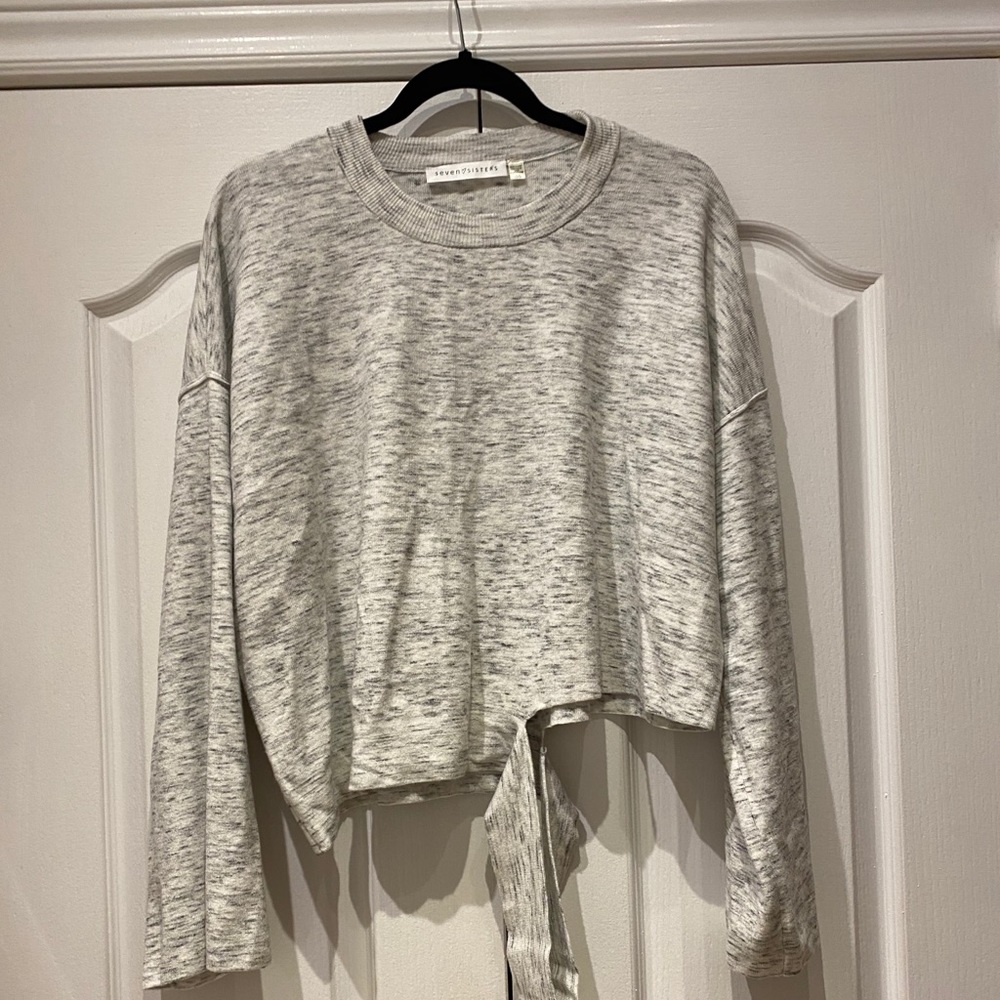 Seven Sisters Sweater in Size L